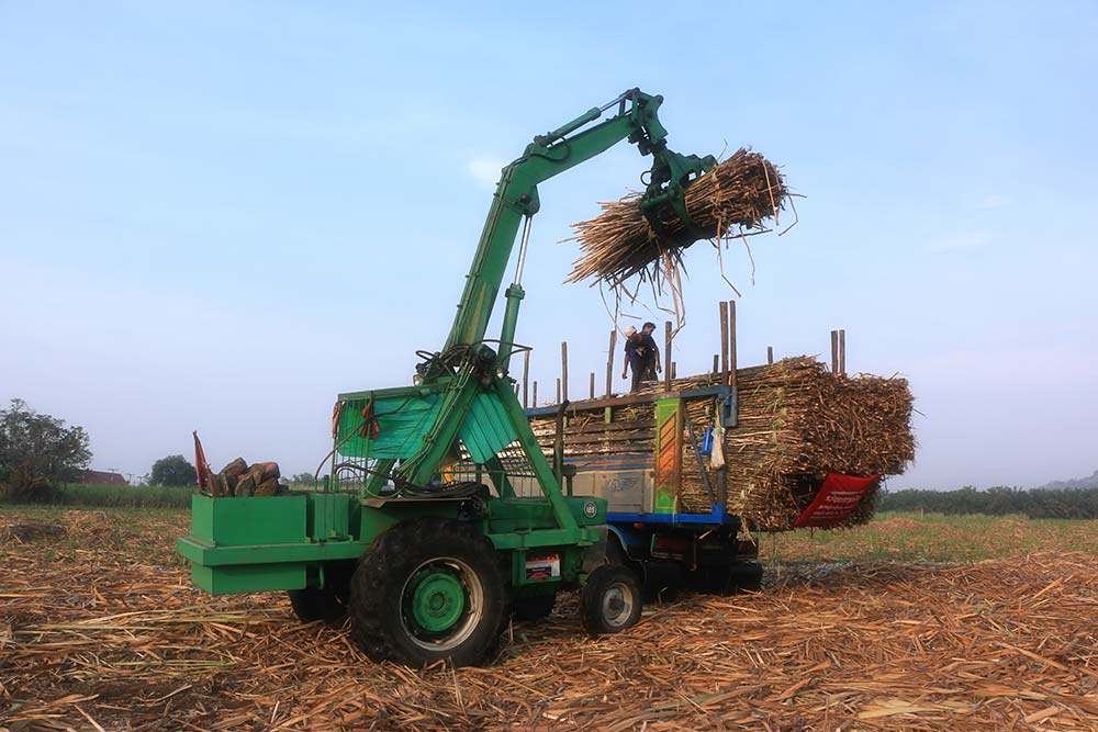 Agricultural-Tractor-Tyre-img